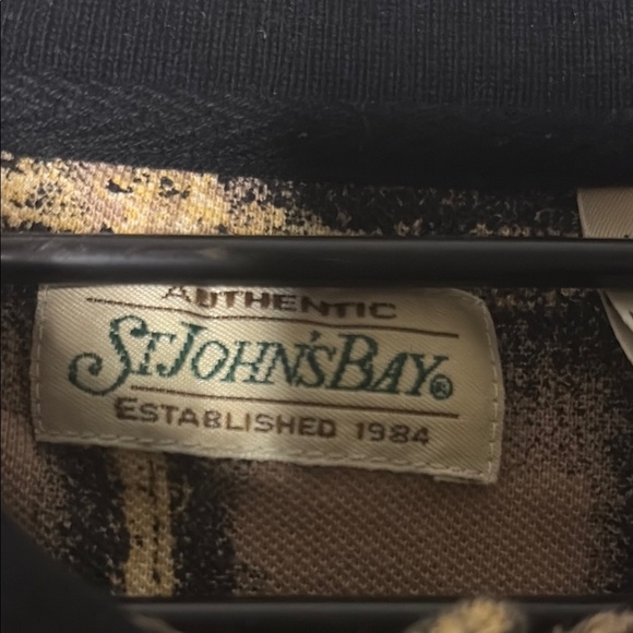 St. John's Bay Tan and Black Polo Shirt with Geometric Pattern - Picture 2 of 7